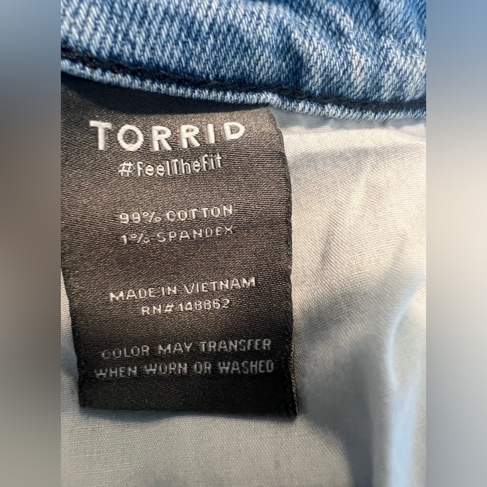 Torrid Distressed Wide Leg Jeans Size 18S - Picture 6 of 9